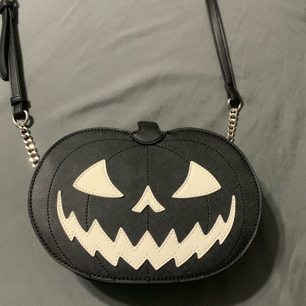 NEW Mad Engine Halloween Glow In The Dark Black Pumpkin Purse